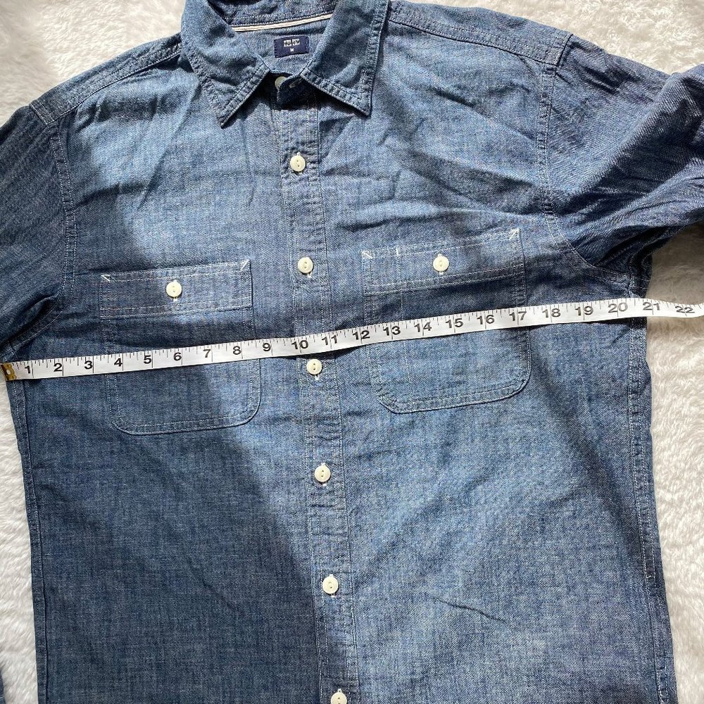 Uniqlo NWOT Men's Denim Utility Long-Sleeve Shirt, Blue Denim Classic, S/M - Picture 9 of 10